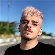 Comunicador social con amplio conocimiento en lenguaje castellano, oratoria y comunicación